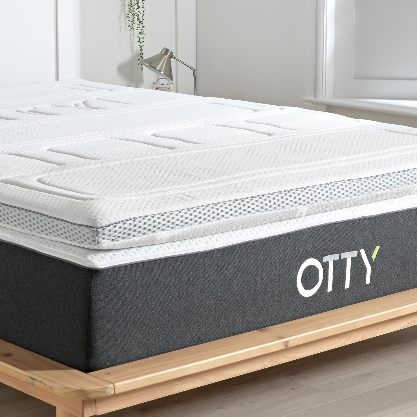 Bamboo Mattress Topper With Charcoal - Out Of Box - OTTY Sleep
