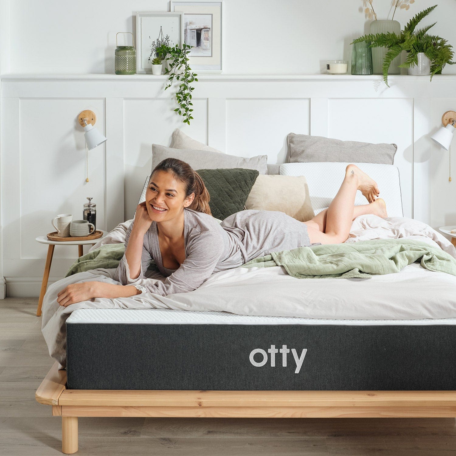 Otty aura deals hybrid mattress