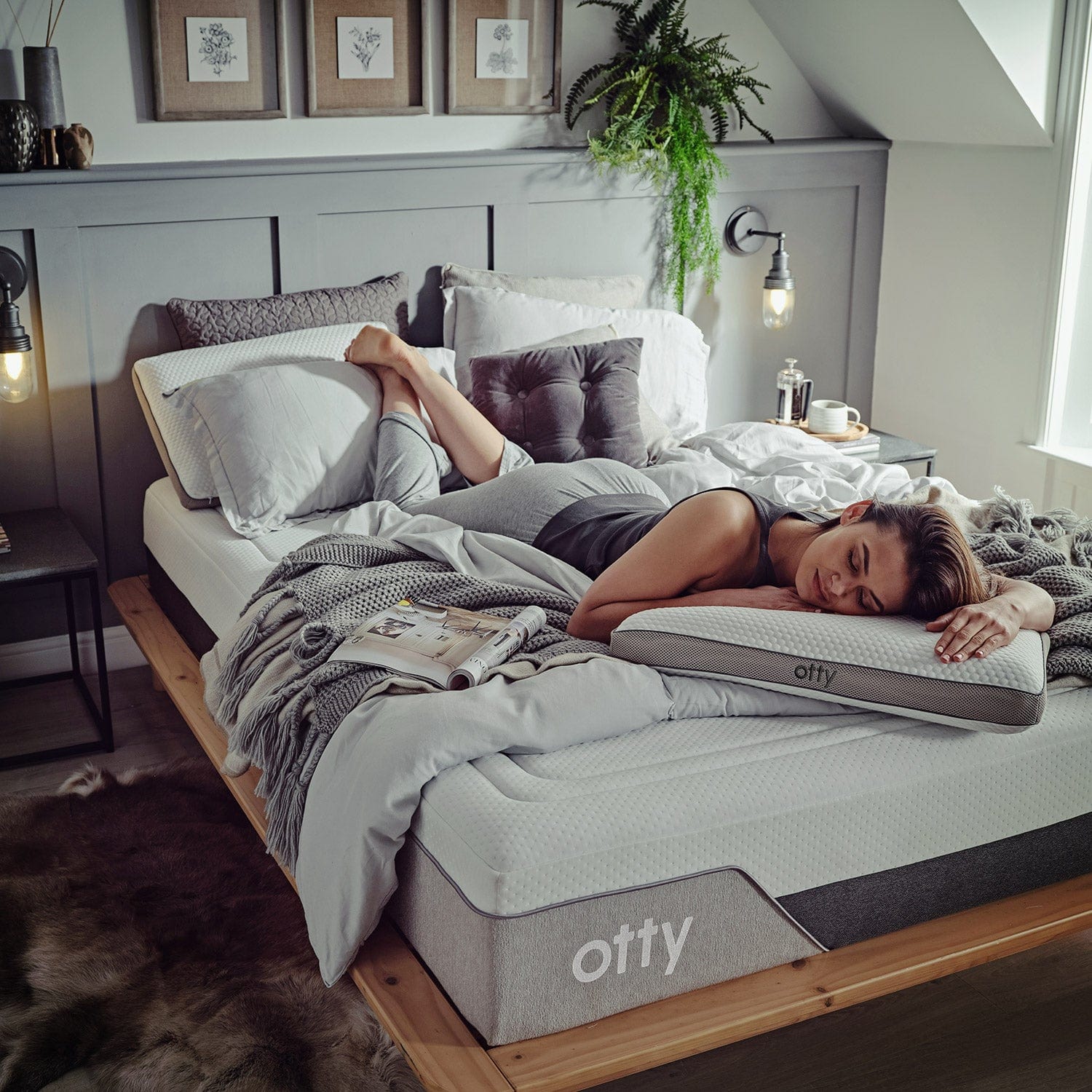 Otty double outlet mattress